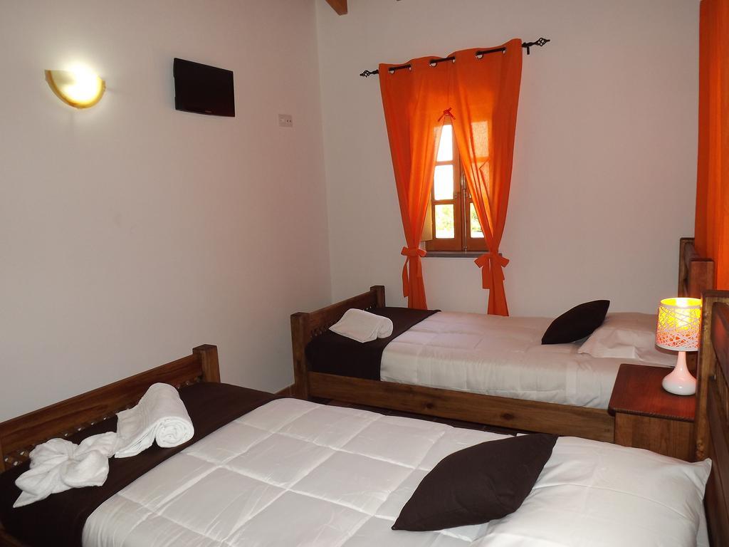 Casa De Campo Vale Do Asno Альтура Номер фото